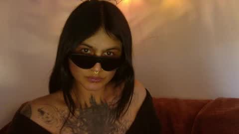 Snapshot of lunatica_2000 chatting on 02.01.25 Luna online show from 02.01.25