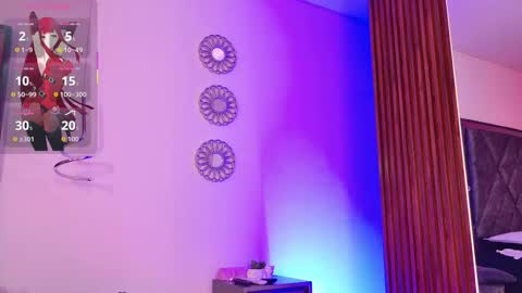 Snapshot of lunavelour_ chatting on 02.25.26 Luna online show from 02.25.26