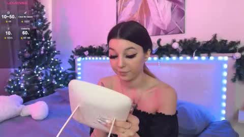 Snapshot of lunavine chatting on 01.17.26 Veronica online show from 01.17.26