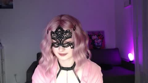 Snapshot of lunaxcherry chatting on 02.26.26 LunaXcherry online show from 02.26.26