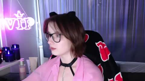 Snapshot of lunaxcherry chatting on 07.13.26 LunaXcherry online show from 07.13.26