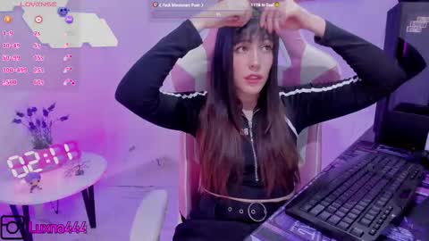   online show from 10.06.25