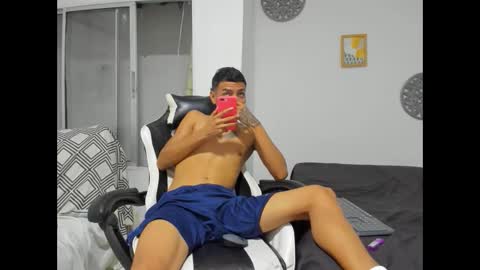 Snapshot of lunay_bigcock420 chatting on 09.26.25 lunay_bigcock420 online show from 09.26.25