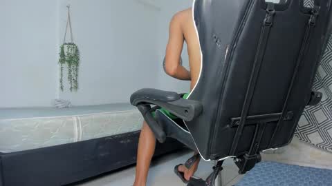 lunay_bigcock420 online show from 11.25.25