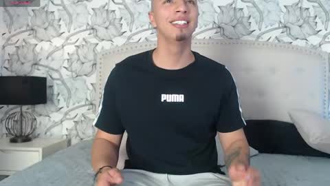 Snapshot of lunaykross chatting on 05.24.26 Luna and Kian online show from 05.24.26