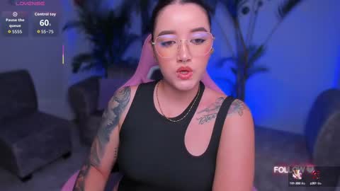 LUNA ROSE online show from 09.10.25