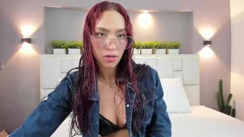 L U N N A online show from 10.18.25