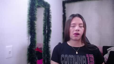 Snapshot of lunnadoll chatting on 01.03.25 Katty what ever do you want on my pv is for extra tokens minimi 250 tks ty u for understand online show from 01.03.25