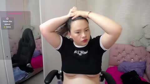 Snapshot of lunnadoll chatting on 09.11.25 Katty what ever do you want on my pv is for extra tokens minimi 250 tks ty u for understand online show from 09.11.25