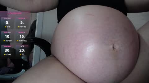 Snapshot of lunnadoll chatting on 10.04.25 Katty what ever do you want on my pv is for extra tokens minimi 250 tks ty u for understand online show from 10.04.25