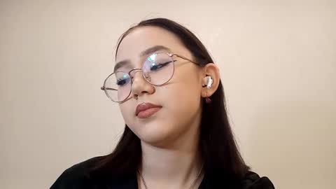 Snapshot of lupefaulker chatting on 03.01.26 Roxie online show from 03.01.26