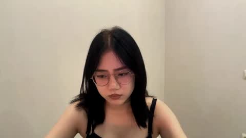 Snapshot of lupefaulker chatting on 05.09.26 Roxie online show from 05.09.26
