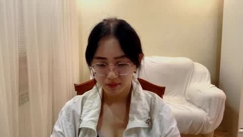Snapshot of lupefaulker chatting on 05.11.26 Roxie online show from 05.11.26