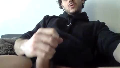 Snapshot of lupine_666 chatting on 02.02.25 Lupine online show from 02.02.25