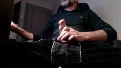 Snapshot of lure4beef chatting on 01.30.25 lure4beef online show from 01.30.25