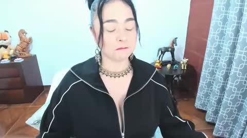 PAULINA online show from 04.14.26