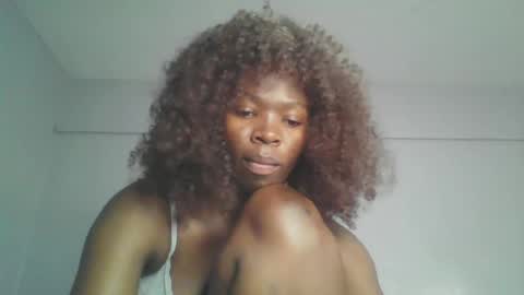 Snapshot of lusciouscaramel_ chatting on 12.21.24 caramel online show from 12.21.24