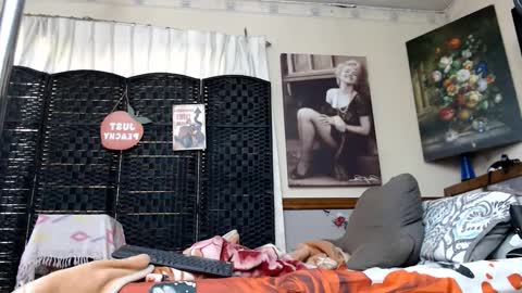 .Clarissa. Follow me on Instagram   miss buns  online show from 09.08.25