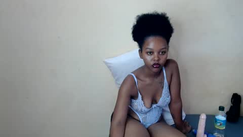 Snapshot of lush_goddess chatting on 06.13.26 shan online show from 06.13.26