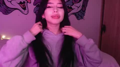 Snapshot of lustful_aprilx chatting on 12.27.24 Valerie April online show from 12.27.24