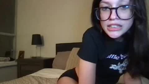 Snapshot of lustfullivxo chatting on 03.07.25 Liv 3 online show from 03.07.25