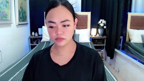 Snapshot of lustfuloffendertrina chatting on 01.20.25 Trina online show from 01.20.25