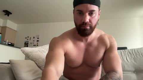 Snapshot of lustlinked chatting on 10.11.25 Lust Linked online show from 10.11.25