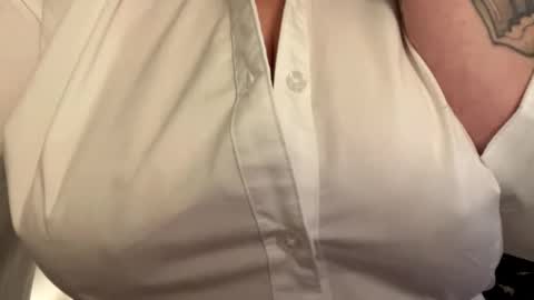 lustytits85 online show from 03.20.26