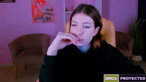 lusy_puff online show from 12.16.24