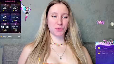 Snapshot of lusyagreenberg chatting on 01.14.25 LusyaGreenberg online show from 01.14.25