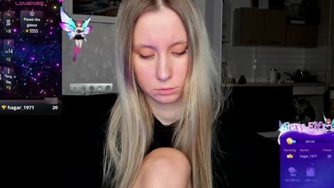 Snapshot of lusyagreenberg chatting on 01.29.25 LusyaGreenberg online show from 01.29.25