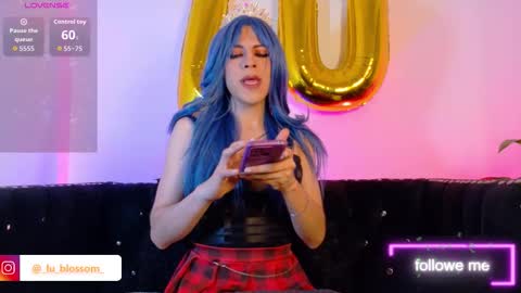 Lu Blossom online show from 01.12.26