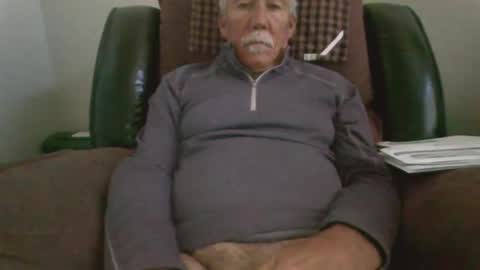 Snapshot of luv269er chatting on 12.10.24 luv269er online show from 12.10.24