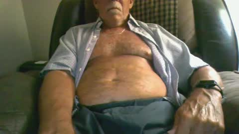 Snapshot of luv269er chatting on 09.18.25 luv269er online show from 09.18.25