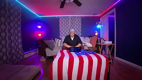 Snapshot of luv2watch1980 chatting on 12.22.25 luv2watch1980 online show from 12.22.25