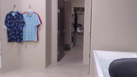 luv_missle online show from 03.11.25