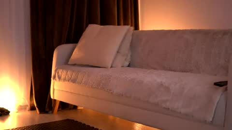 Snapshot of luvcaprice chatting on 06.24.26 Caprice online show from 06.24.26