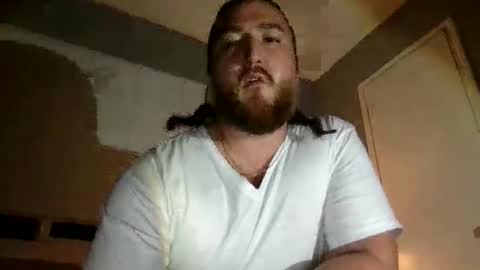 Snapshot of luvmesluts chatting on 11.19.25 luvmesluts online show from 11.19.25