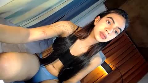 Snapshot of luvrr_trixie chatting on 03.09.26 luvrr_trixie online show from 03.09.26