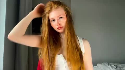 Snapshot of lux_angel chatting on 05.29.26 lux_angel online show from 05.29.26