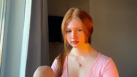 Snapshot of lux_angel chatting on 06.02.26 lux_angel online show from 06.02.26