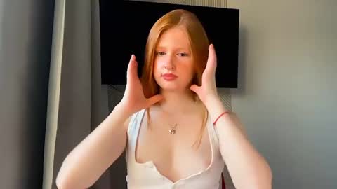Snapshot of lux_angel chatting on 07.01.26 lux_angel online show from 07.01.26