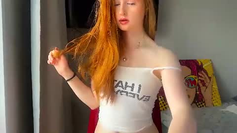 Snapshot of lux_angel chatting on 07.18.26 lux_angel online show from 07.18.26