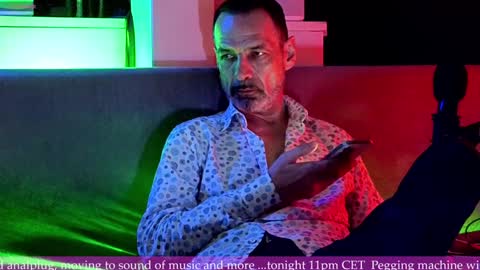 Snapshot of lux_dei chatting on 01.23.25 Im a   -  CAMGUY YOU  LIKE to FUCK online show from 01.23.25