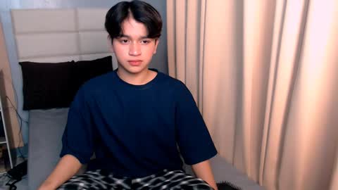 queen lux online show from 03.08.25