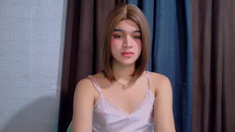 queen lux online show from 02.19.26