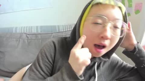 Snapshot of luxgray chatting on 03.08.26 LuxGray online show from 03.08.26