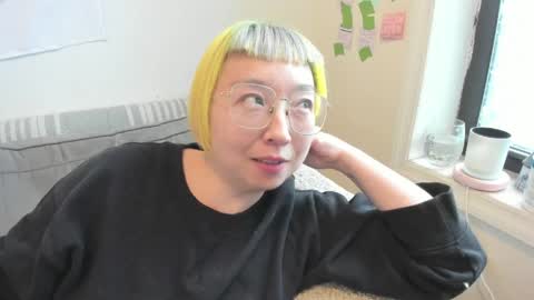 Snapshot of luxgray chatting on 03.27.26 LuxGray online show from 03.27.26