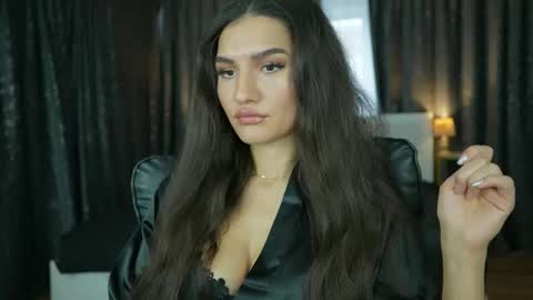 Snapshot of luxqueenstudio chatting on 02.18.26 KarolinaAlpha online show from 02.18.26