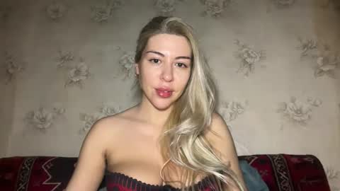 LuxSonyaStar online show from 12.14.25